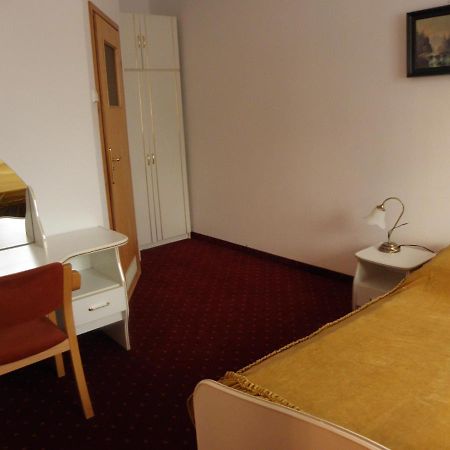 Centrum Konferencyjne Ibib Pan Варшава Экстерьер фото