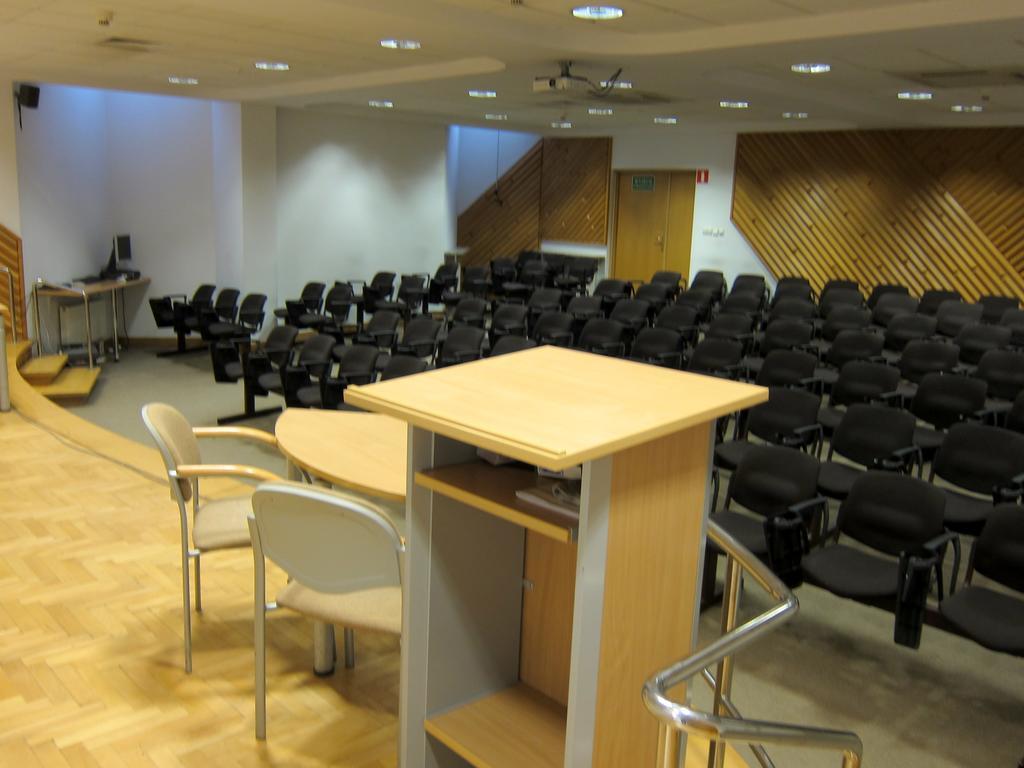 Centrum Konferencyjne Ibib Pan Варшава Экстерьер фото