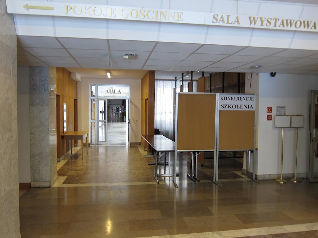 Centrum Konferencyjne Ibib Pan Варшава Экстерьер фото