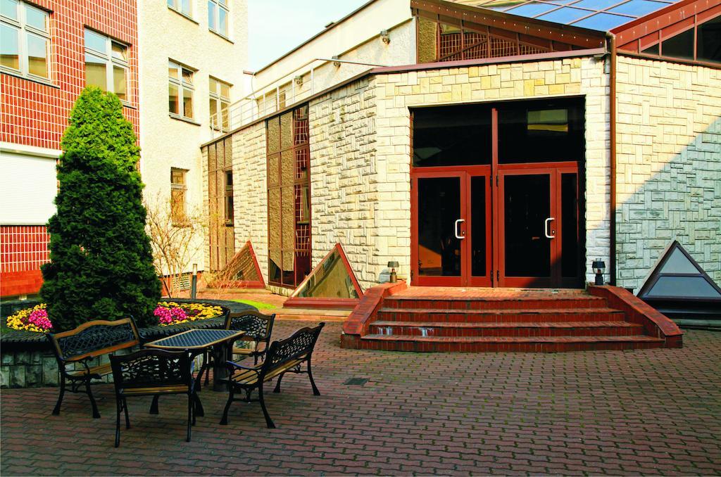Centrum Konferencyjne Ibib Pan Варшава Экстерьер фото