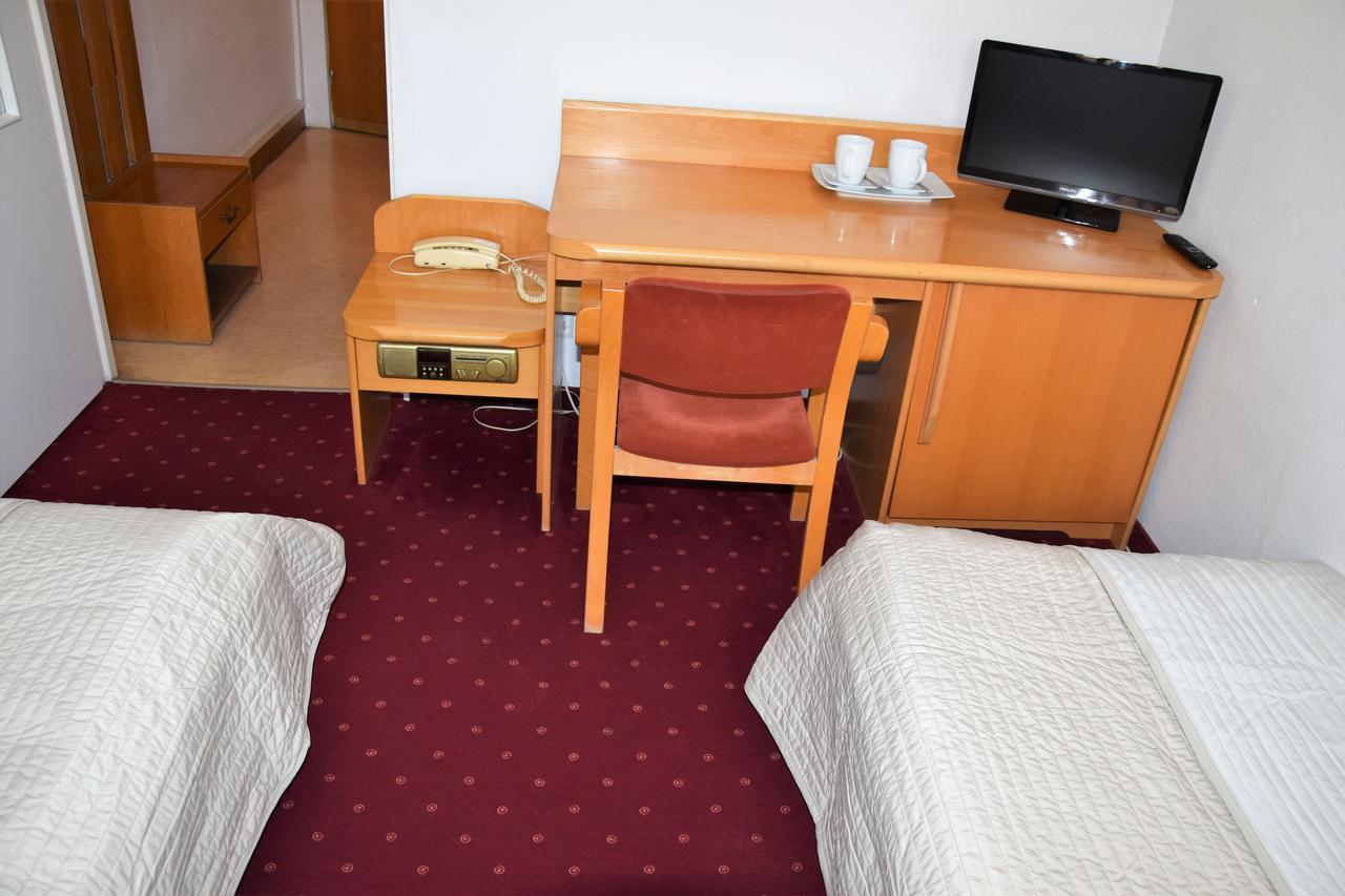 Centrum Konferencyjne Ibib Pan Варшава Экстерьер фото